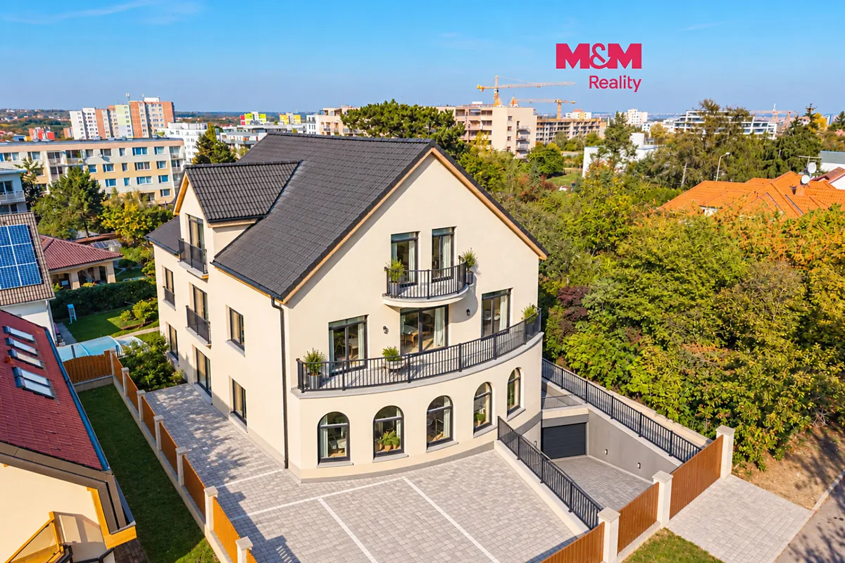 Prodej činžovního domu 586 m²